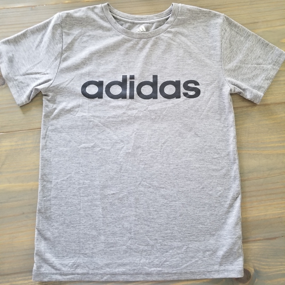 Adidas Youth Med 10/12 Gray & Black Athletic Tee
